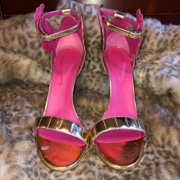 Sz 40 OSCAR TIYE Gold Malikah Mirrored Leather Wing Heeled Sandals - Picture 9 of 16